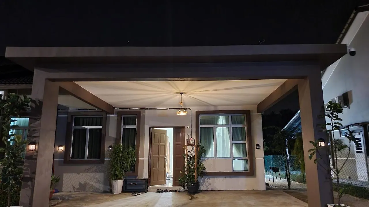 Duyong Damai Homestay By Kowbmas Malacca